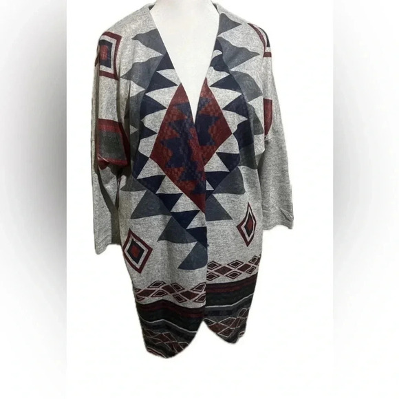 Ginger G Sweaters - 🔵 Ginger G gray Aztec open front  3/4 sleeve cardigan small